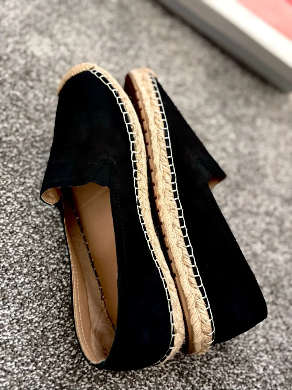 SOUL Naturalizer Black Espadrille Slip-On Flats Size: 8